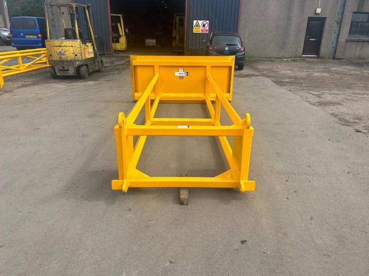 3.8m Grain Pusher with JCB Q-Fit brackets